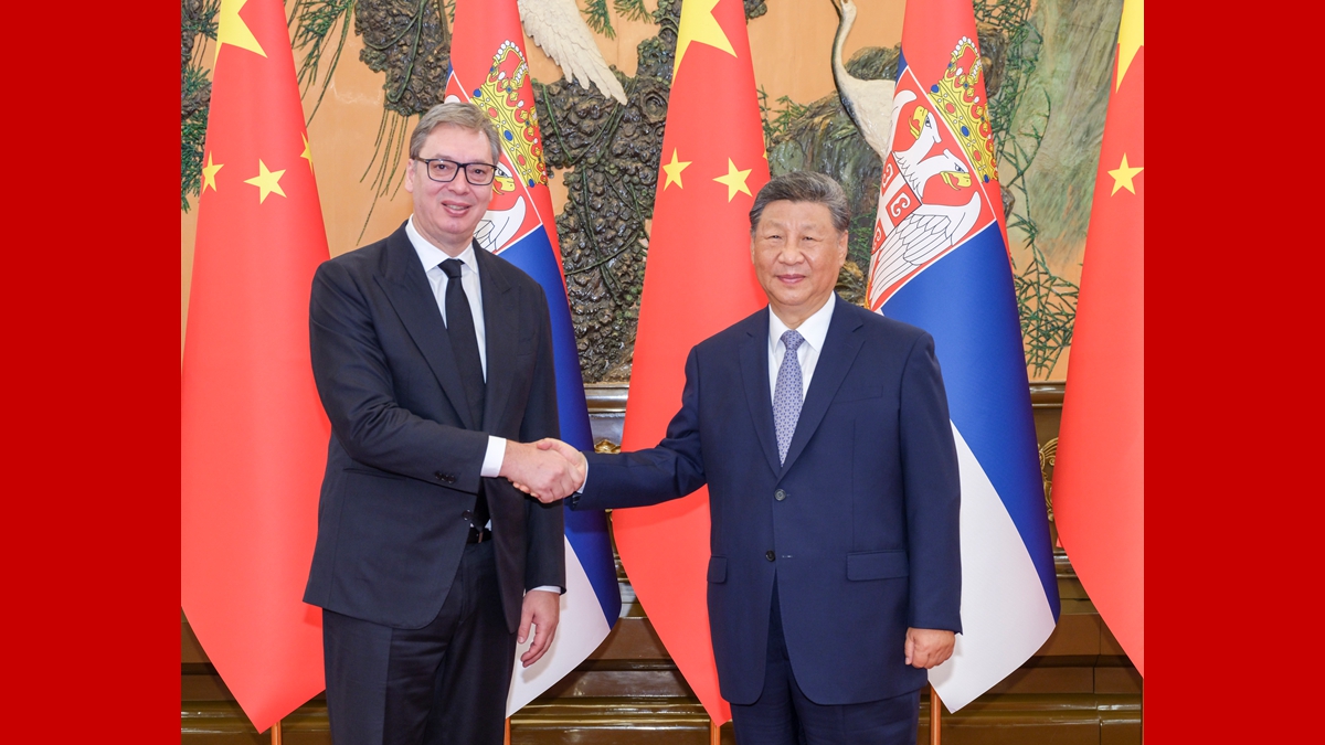 習(xí)近平會(huì)見塞爾維亞總統(tǒng)武契奇