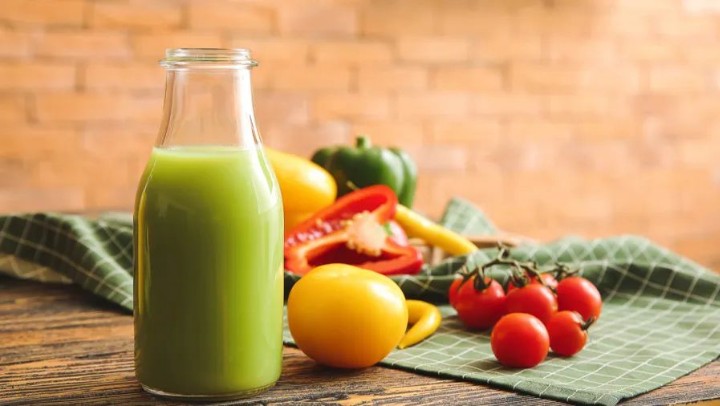 榨蔬菜汁喝，比吃蔬菜更健康更方便？